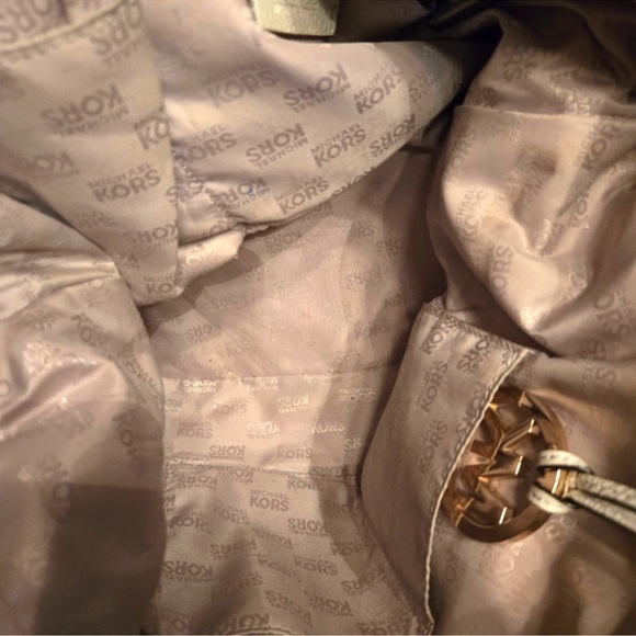 Michael Kors EUC  BEDFORD Bowling Satchel - Picture 2 of 9